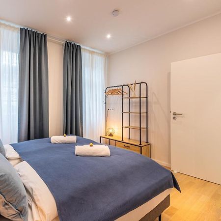 Vivid Luxury Apartment Ludwigsburg - Bluehendes Barock-Forum-Schloss-Modern المظهر الخارجي الصورة