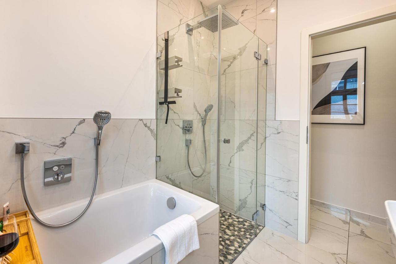 Vivid Luxury Apartment Ludwigsburg - Bluehendes Barock-Forum-Schloss-Modern المظهر الخارجي الصورة
